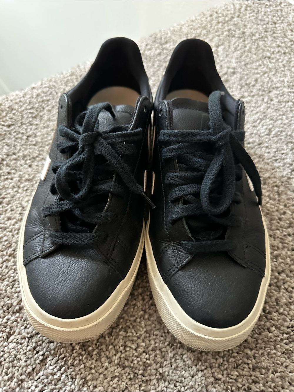 Veja Campo Black Leather Sneakers with White Veja Logo. Women size 8 US/39 EUR. - Picture 4 of 7